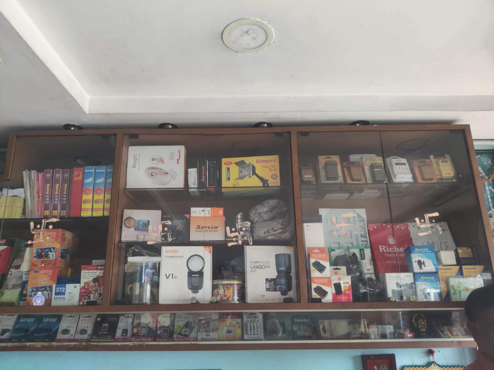 Somu Colour Lab Studio