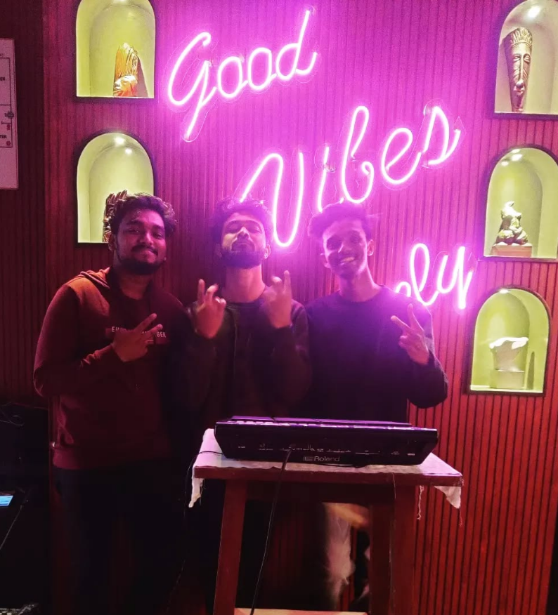 Island Strings – Live Music Band