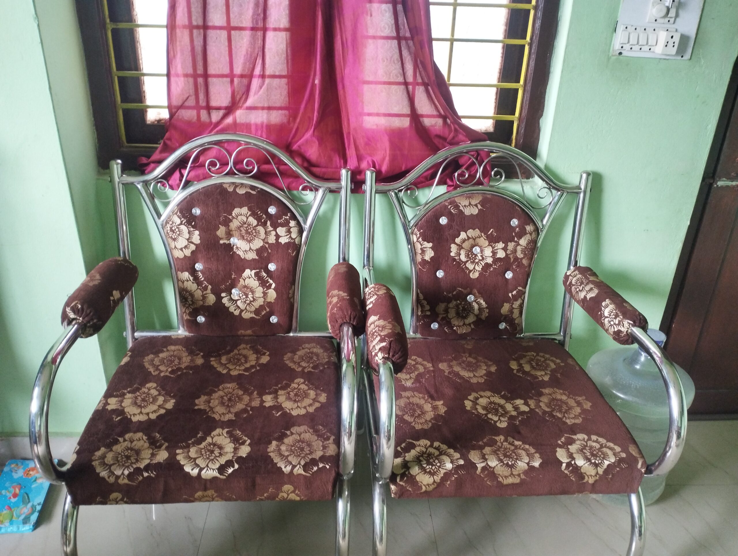 5-Seater Sofa Set – Excellent Condition for Sale