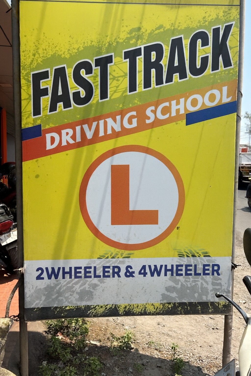 Fast track Driving school- Learn Driving with Confidence!