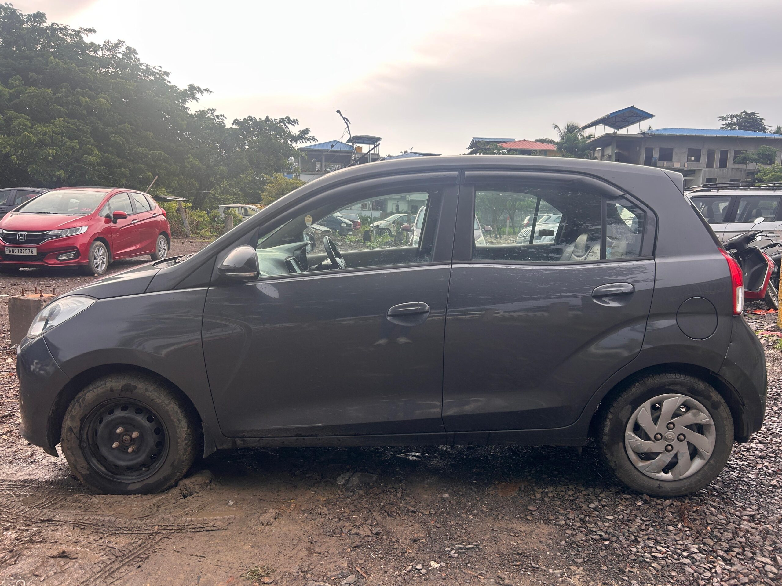 Used Car for Sale – SANTRO (P) AMT (2019)