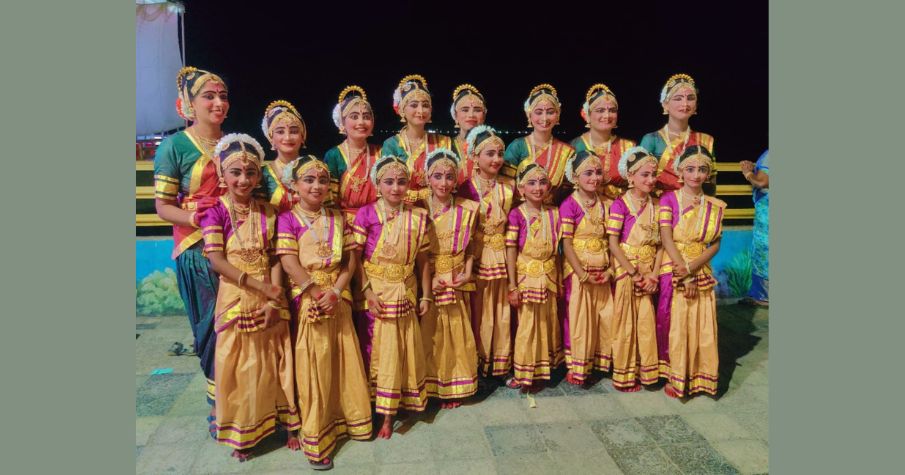 Saras Dance Academy – Asha Singh’s School